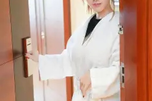 《女性吹潮视频在线观看》免费观看