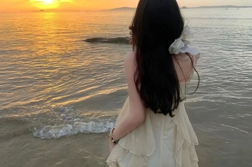 奥特曼幕后花絮大揭秘：皮套演员撞击拍摄真的辛苦-爱奇艺